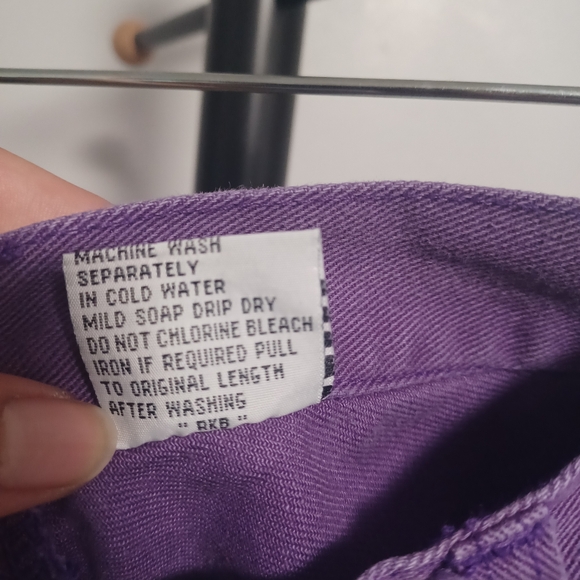 90s Denim High Waist Dark Purple Cuffed Shorts - Picture 12 of 12